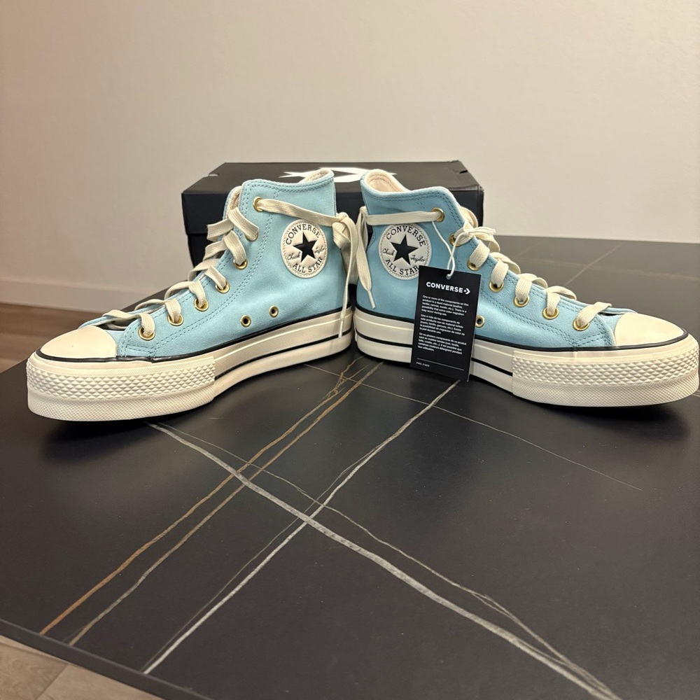 NWT  Converse Women's Chuck Taylor All-Star Platform Lift High Top Shoes - Picture 6 of 8